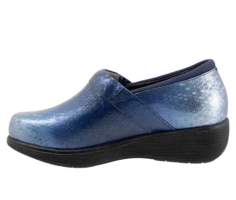 Clogs & Mules>Softwalk Women's Meredith Sport Clogs