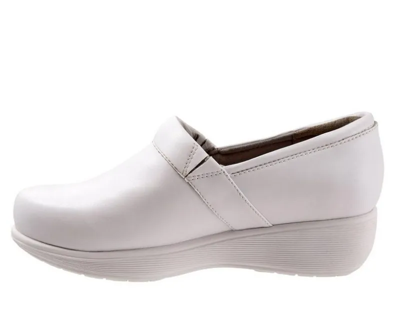 Clogs & Mules>Softwalk Women's Meredith Sport Clogs