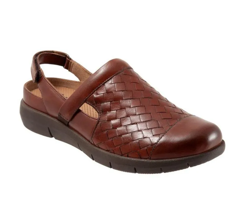 Clogs & Mules>Softwalk Women's Salina Woven II Clog