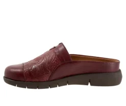Clogs & Mules><noscript><img width=
