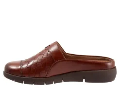 Clogs & Mules><noscript><img width=