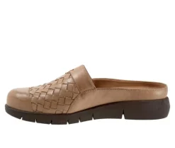 Clogs & Mules><noscript><img width=