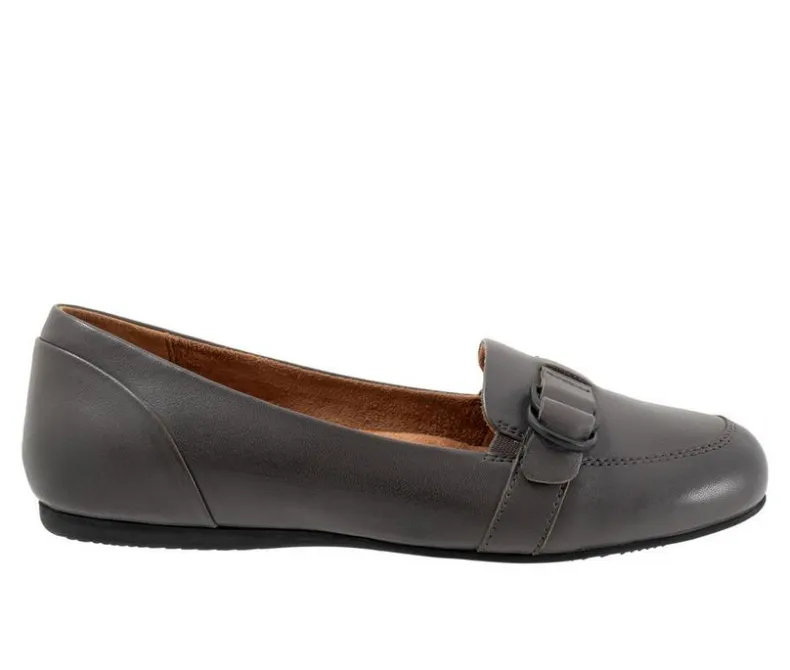 Loafers & Oxfords>Softwalk Women's Serra Loafers