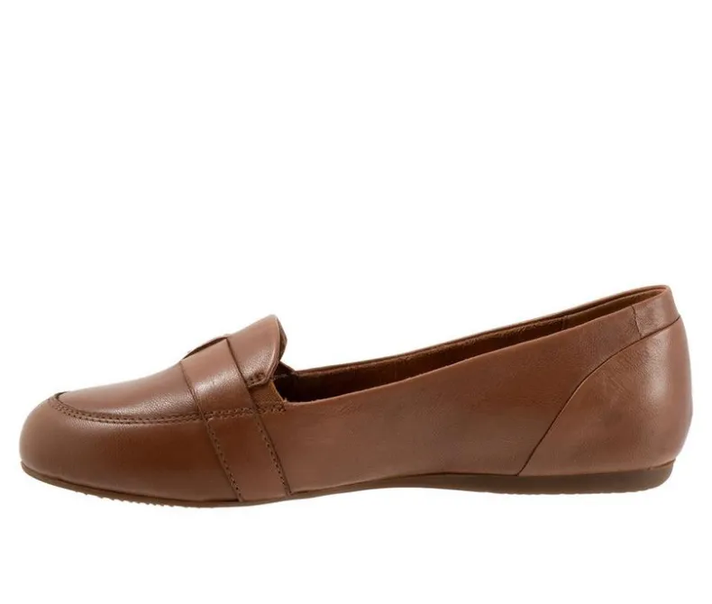 Loafers & Oxfords>Softwalk Women's Serra Loafers
