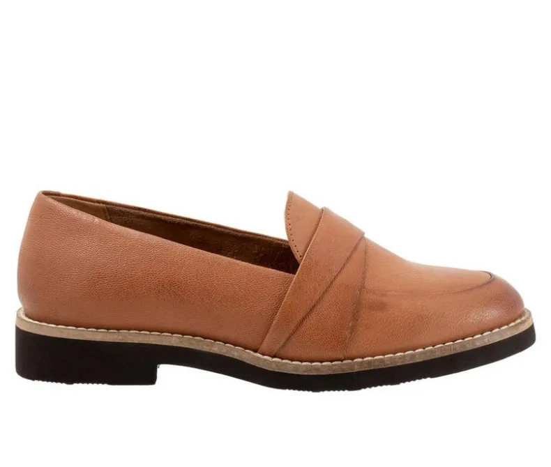 Loafers & Oxfords>Softwalk Women's Walsh Loafers