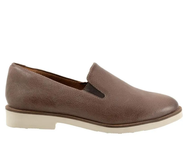 Loafers & Oxfords>Softwalk Women's Whistle II Heeled Loafers