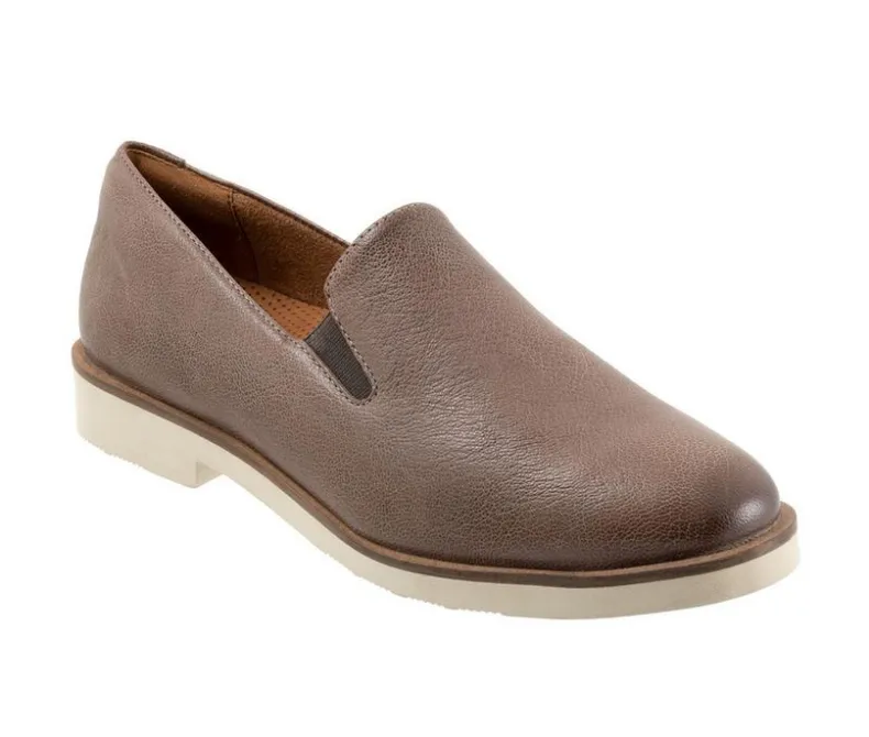 Loafers & Oxfords>Softwalk Women's Whistle II Heeled Loafers