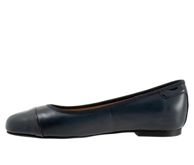 Flats>Trotters Women's Clara Flats