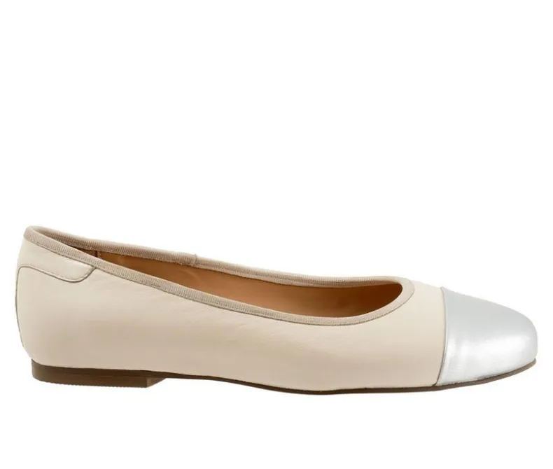 Flats>Trotters Women's Clara Flats