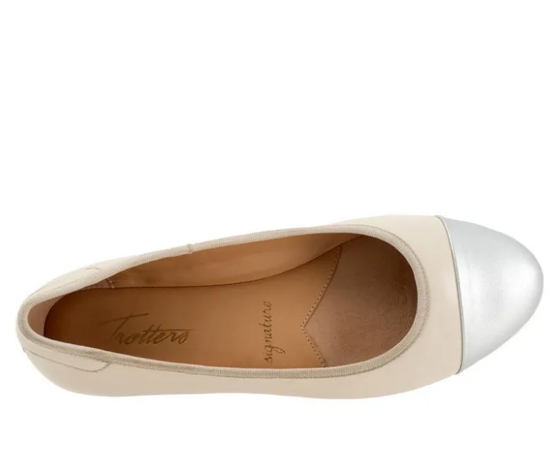 Flats>Trotters Women's Clara Flats