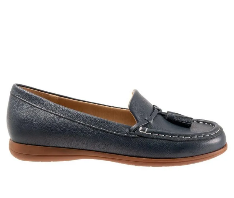 Loafers & Oxfords>Trotters Women's Dawson Moccasin Loafers