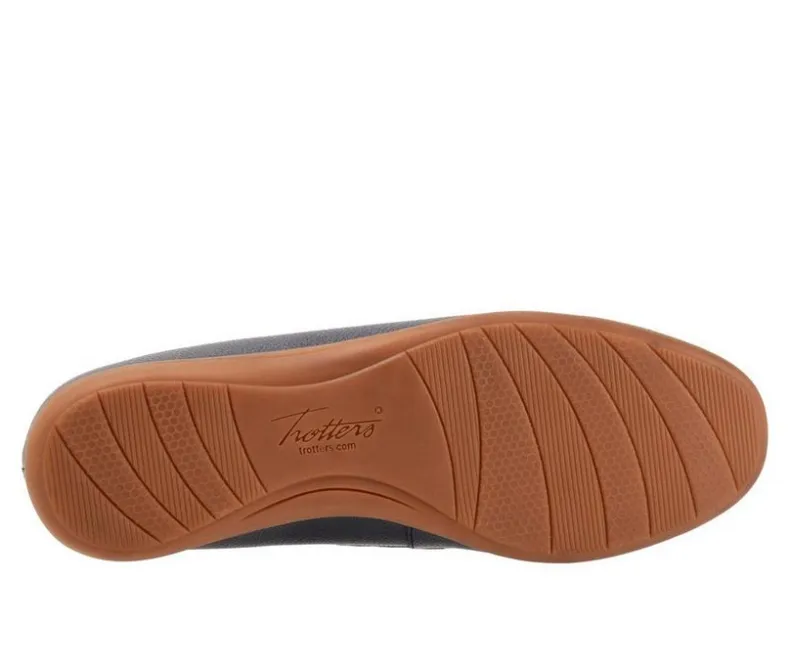Loafers & Oxfords>Trotters Women's Dawson Moccasin Loafers
