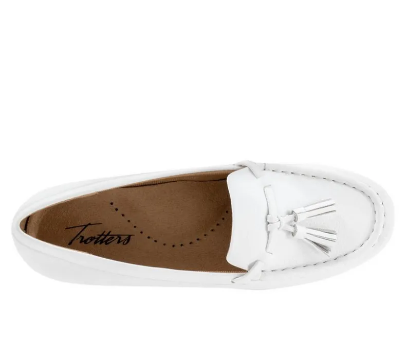 Loafers & Oxfords>Trotters Women's Dawson Moccasin Loafers
