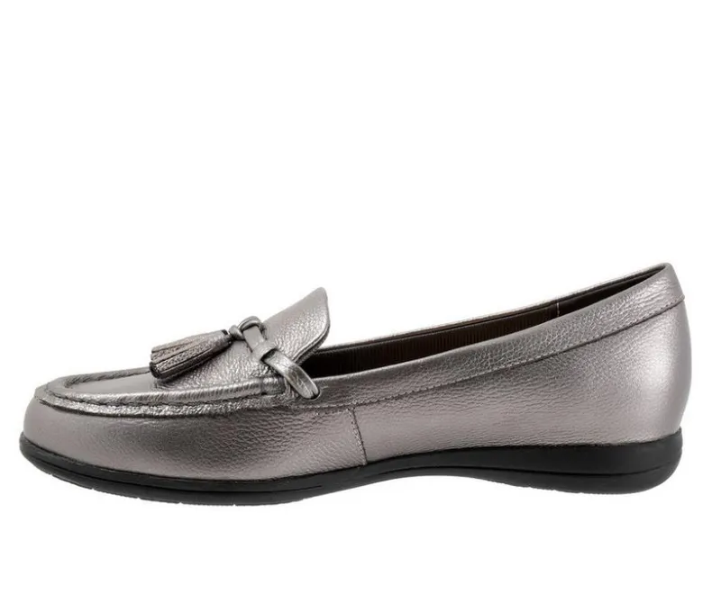 Loafers & Oxfords>Trotters Women's Dawson Moccasin Loafers