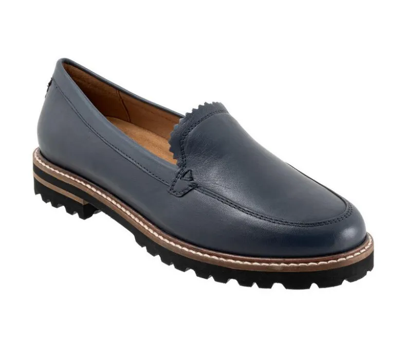 Loafers & Oxfords>Trotters Women's Fayth Casual Loafers