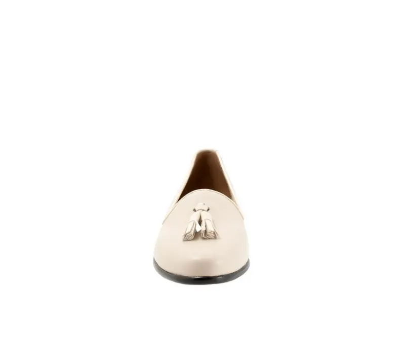 Loafers & Oxfords>Trotters Women's Liz Tassel Loafers