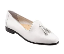 Loafers & Oxfords>Trotters Women's Liz Tassel Loafers