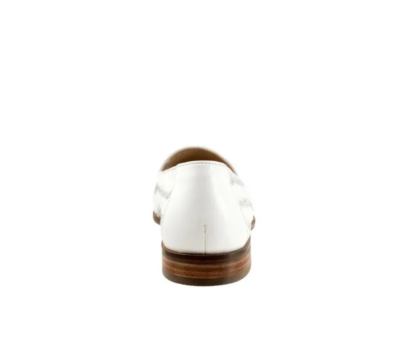 Loafers & Oxfords>Trotters Women's Lyric Loafers
