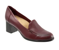 Loafers & Oxfords>Trotters Women's Quincy Pumps