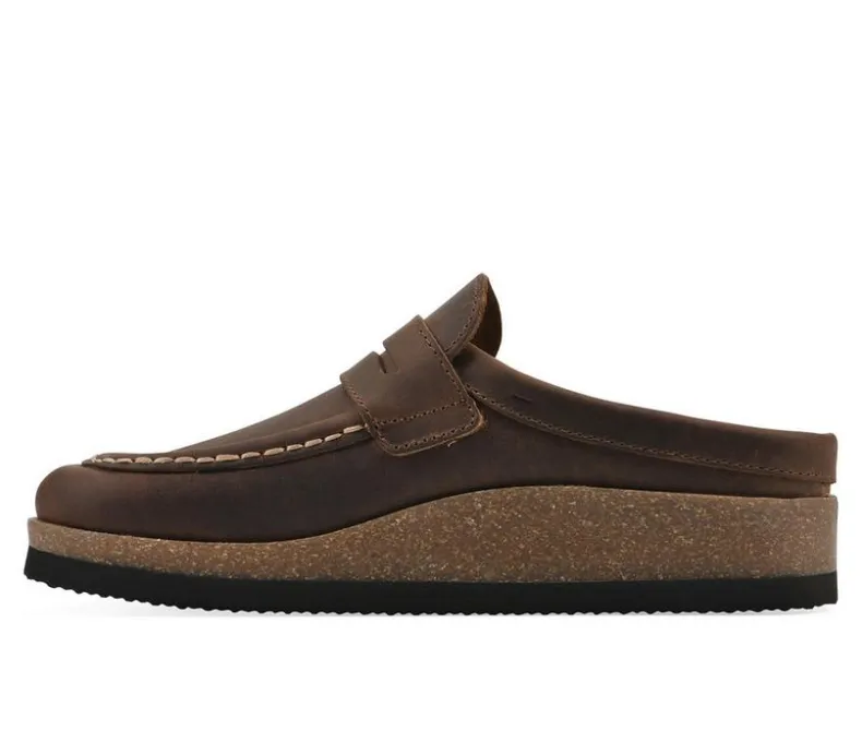 Clogs & Mules>White Mountain Women's Brinlee Clogs