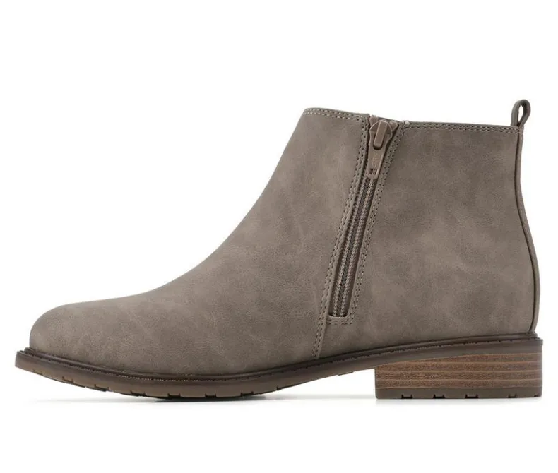 Chelsea|Boots & Booties>White Mountain Women's Caching Chelsea Booties