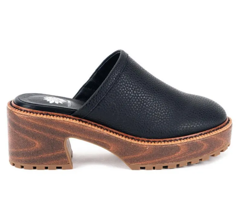 Clogs & Mules>Yellow Box Women's Baylor Platform Clogs