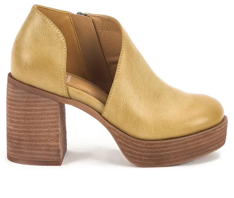 Clogs & Mules>Yellow Box Women's Loredo D'Orsay Platform Clogs