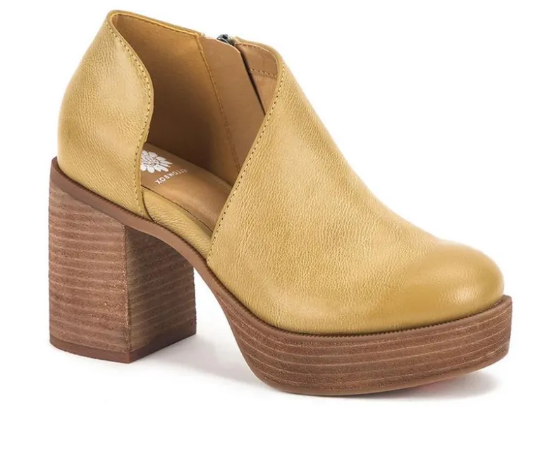 Clogs & Mules>Yellow Box Women's Loredo D'Orsay Platform Clogs